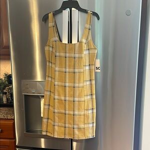 NWT. SO Yellow and White Sheath Mini Dress Sleeveless Square Neck